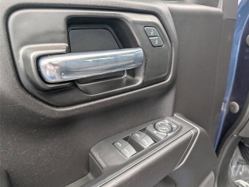 Used 2021 Chevrolet Silverado 1500 Custom w/ LPO, Dark Essentials Package image 10