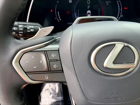 Used 2024 Lexus RX 350 AWD w/ Convenience Package image 24