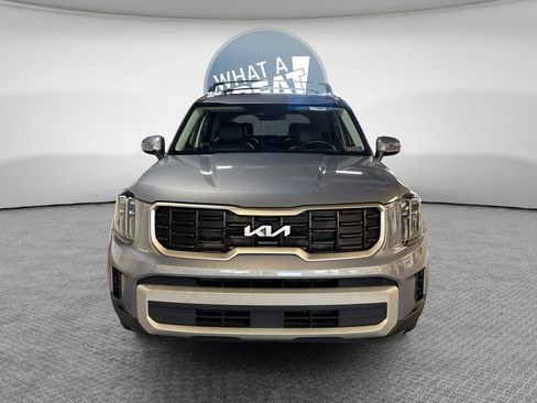 Certified 2024 Kia Telluride S w/ S Sunroof Package AWD/4WD image 9
