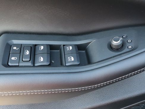 New 2025 Jeep Grand Cherokee Laredo X w/ Luxury Tech Group I image 10