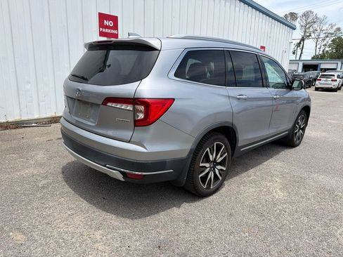 Used 2019 Honda Pilot Touring image 8