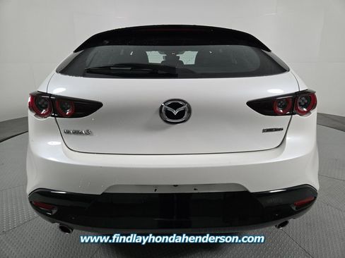 Used 2020 MAZDA MAZDA3 Hatchback image 5