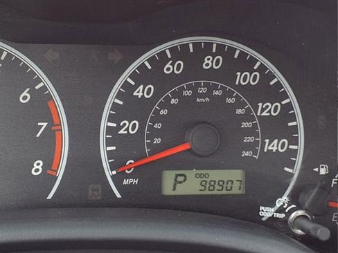 Used 2012 Toyota Corolla LE FWD image 20