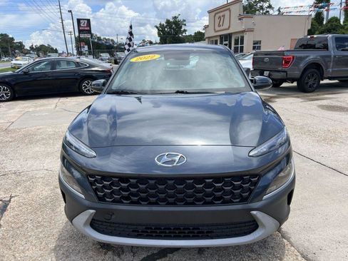 Used 2022 Hyundai Kona SE FWD image 2