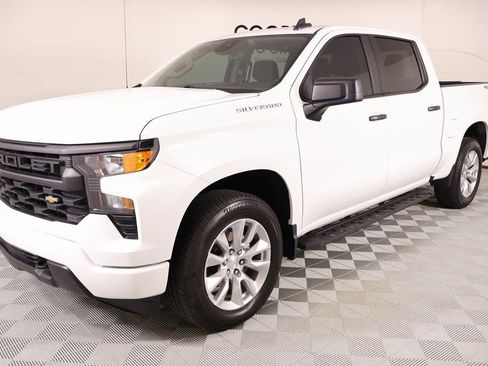 Used 2024 Chevrolet Silverado 1500 Custom image 9