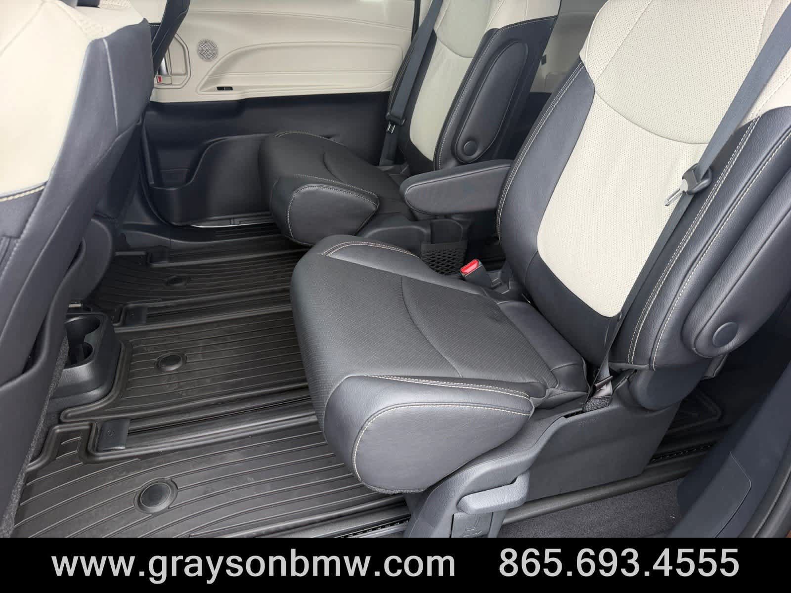 Used 2026 Toyota Sienna Limited AWD/4WD image 14