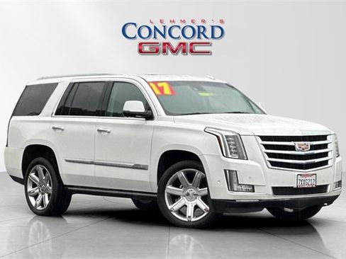 Used 2017 Cadillac Escalade Premium Luxury image 1