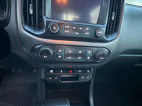 Used 2017 Chevrolet Colorado Z71 image 13