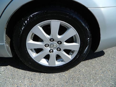 Used 2007 Toyota Camry Hybrid FWD image 24