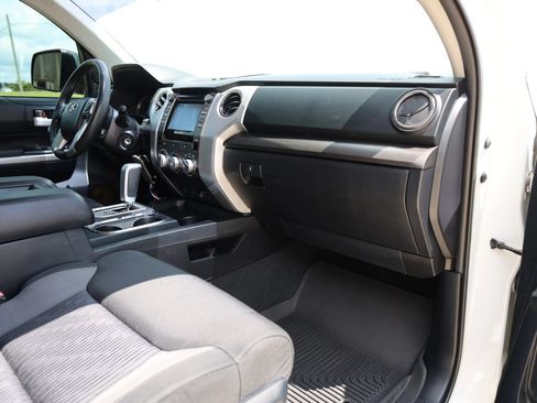 Used 2014 Toyota Tundra SR5 w/ SR5 Upgrade Package RWD image 40