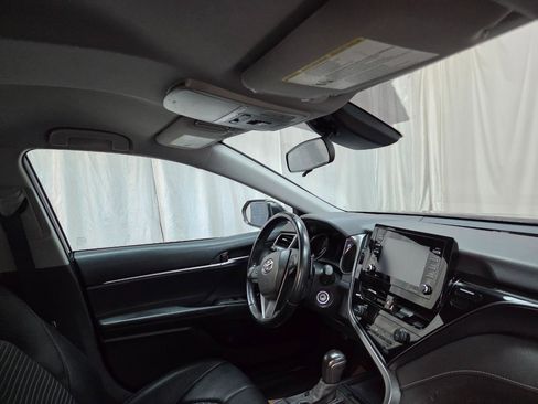 Used 2021 Toyota Camry SE image 25