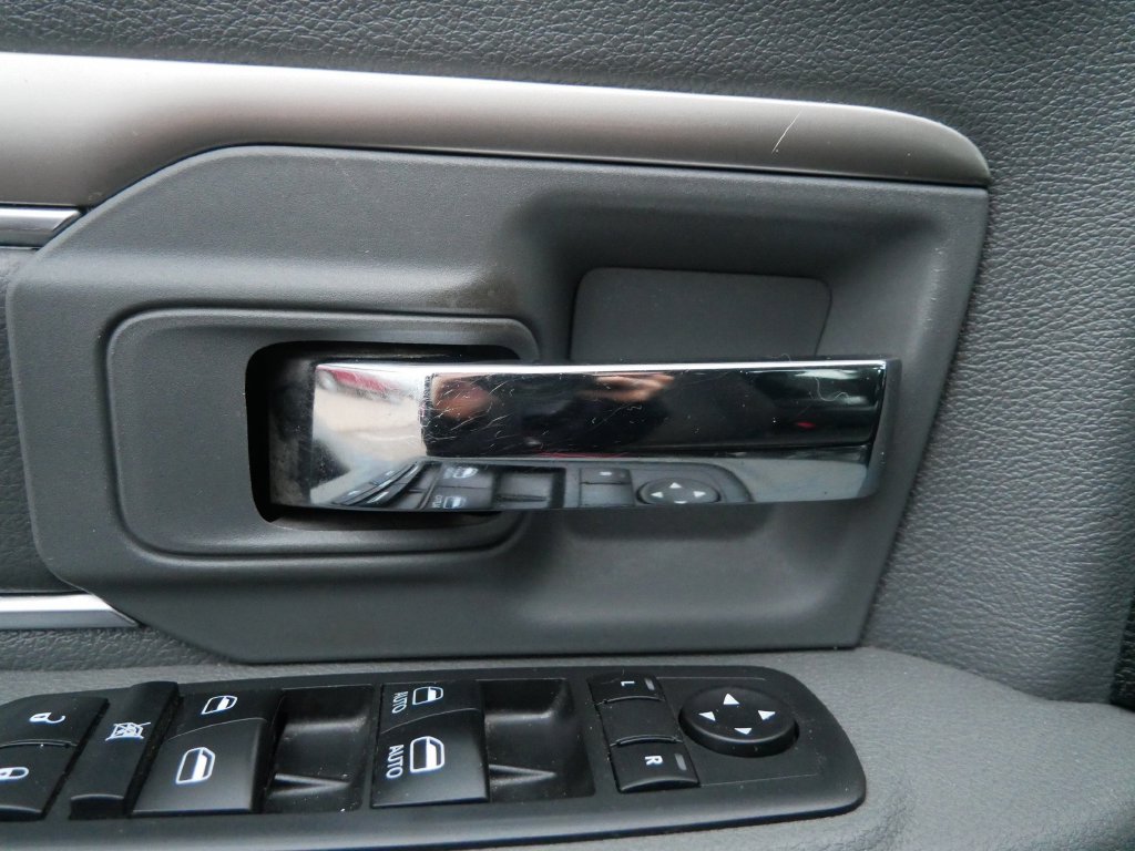 Used 2020 RAM 1500 Warlock w/ Electronics Group AWD/4WD image 14