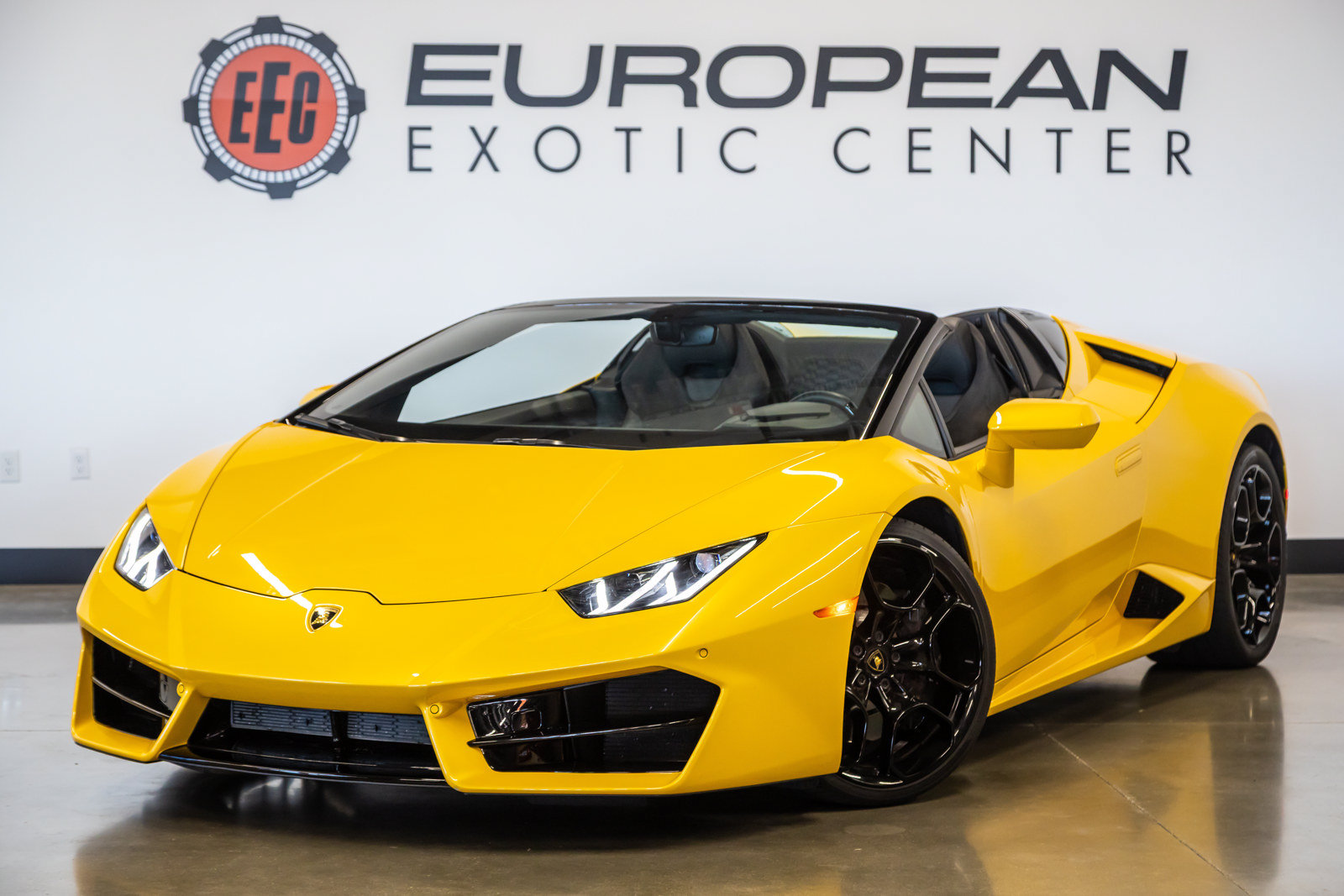 Used 2018 Lamborghini Huracan LP 580-2 RWD image 6