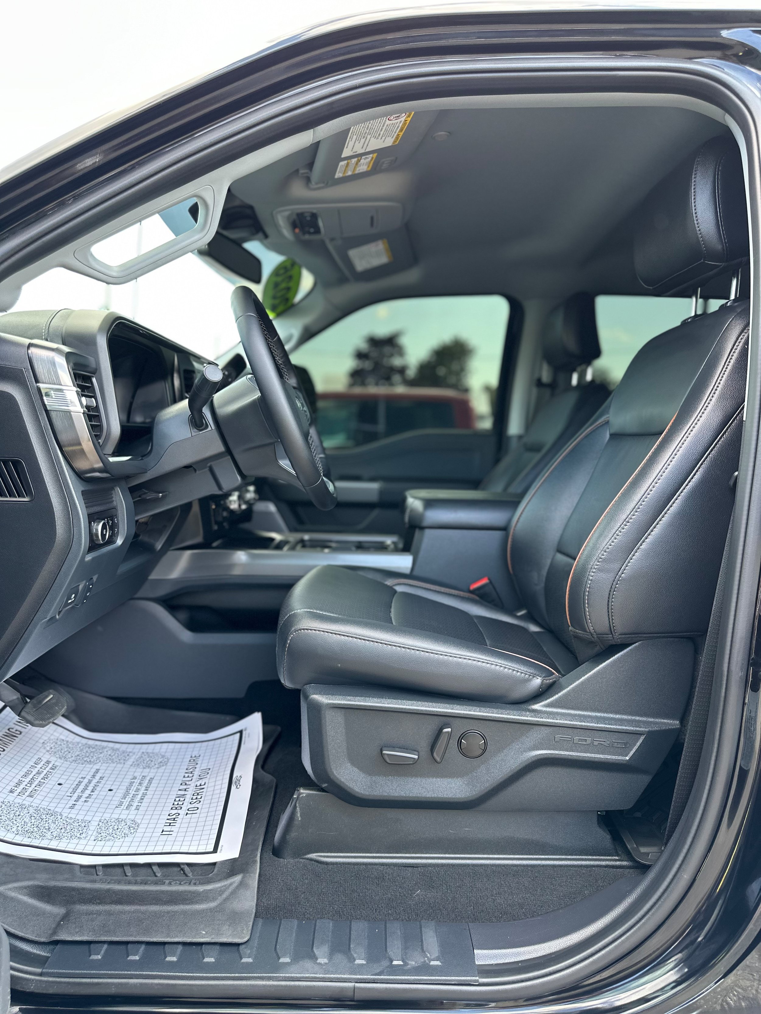 Used 2026 Ford F250 Lariat AWD/4WD image 19