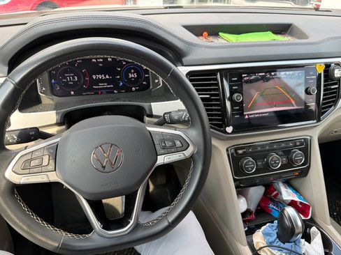 Used 2023 Volkswagen Atlas SE AWD/4WD image 8
