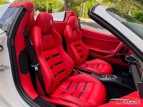 Used 2014 Ferrari 458 Spider RWD image 28