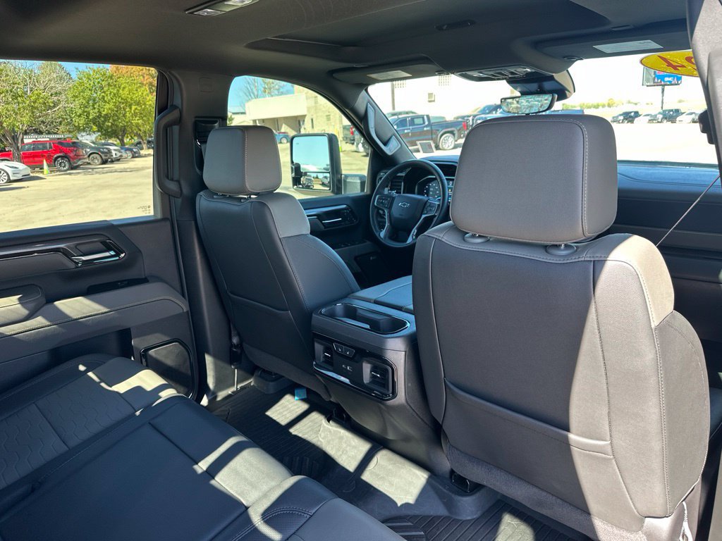 Certified 2024 Chevrolet Silverado 2500 ZR2 w/ ZR2 Bison Edition AWD/4WD image 24