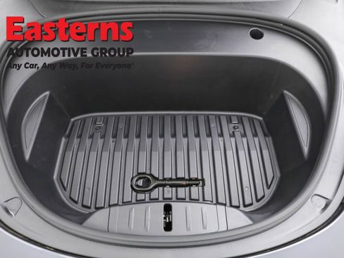 Used 2023 Tesla Model 3 Standard Range image 7