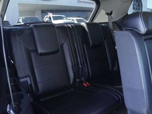 Used 2023 Volkswagen Atlas SEL AWD/4WD image 31