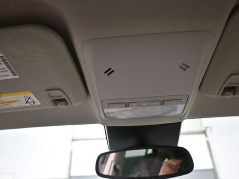 Used 2020 Buick Encore Preferred w/ Safety Package FWD image 12