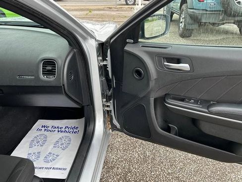 Used 2023 Dodge Charger SXT image 29