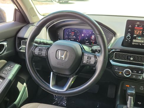 Used 2022 Honda Civic Touring image 20