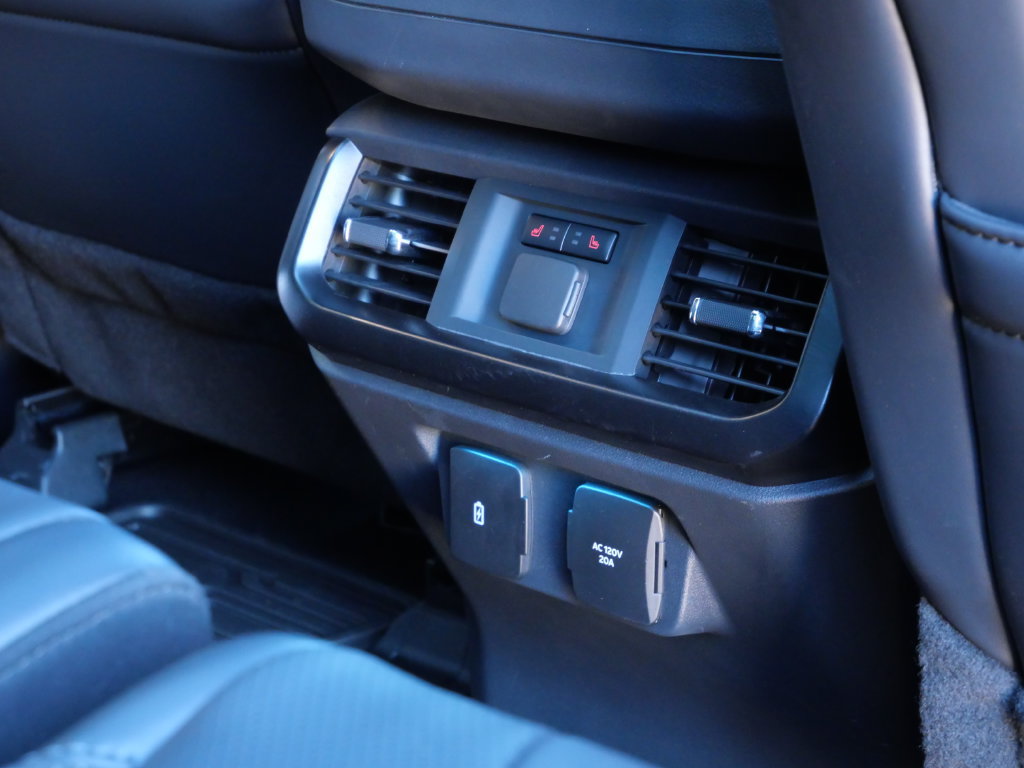 Used 2025 Ford F150 Raptor AWD/4WD image 17