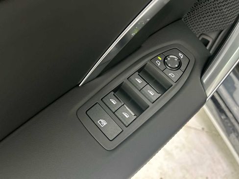 New 2026 BMW X1 xDrive28i w/ Technology Package image 15