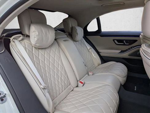 Used 2023 Mercedes-Benz S 580 4MATIC Sedan image 18