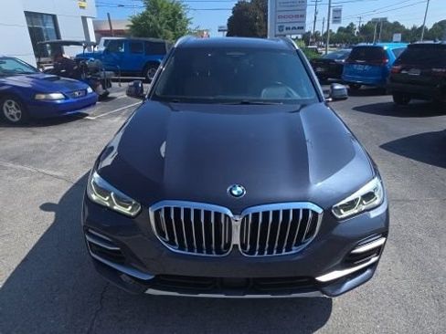 Used 2019 BMW X5 xDrive40i w/ Executive Package AWD/4WD image 3