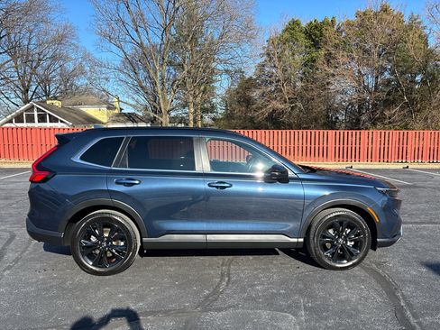 Used 2024 Honda CR-V Sport Touring image 8