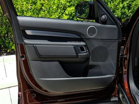 New 2026 Land Rover Discovery Limited Edition AWD/4WD image 57