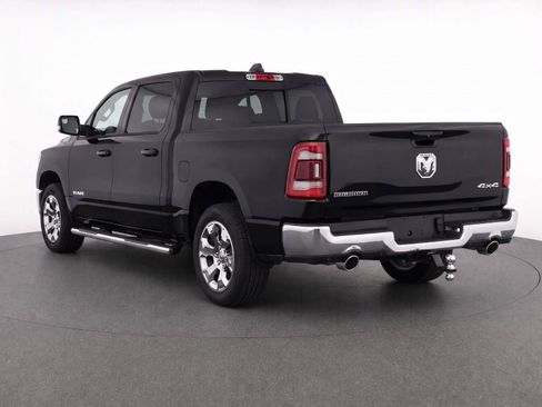 Used 2022 RAM 1500 Big Horn AWD/4WD image 3