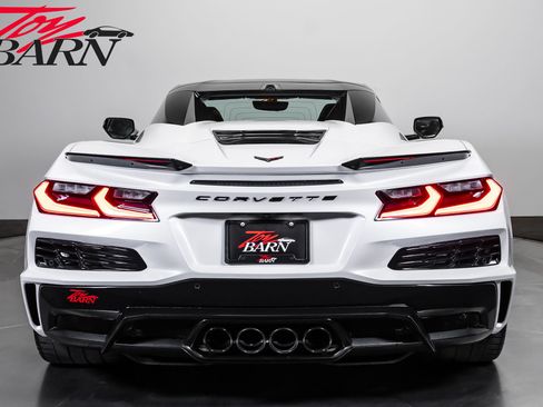 Used 2023 Chevrolet Corvette Z06 RWD image 12