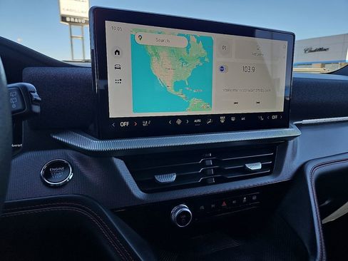 Used 2025 Ford Explorer ST-Line image 17