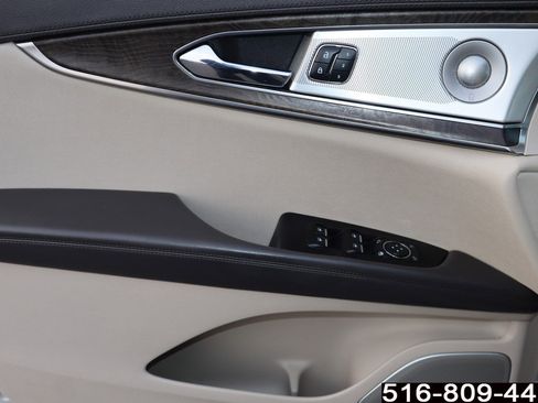 Used 2020 Lincoln Nautilus Reserve w/ Equipment Group 202A image 17