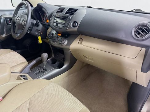 Used 2011 Toyota RAV4 4WD image 26
