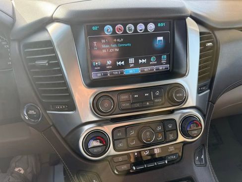 Used 2019 Chevrolet Suburban LT image 15