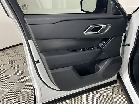 Used 2026 Land Rover Range Rover Velar S image 19