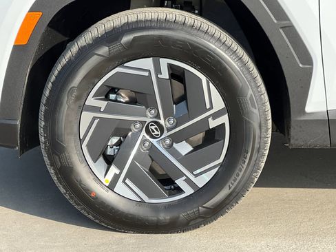 New 2026 Hyundai Tucson Blue SE image 25