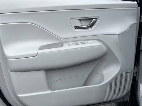 New 2026 Hyundai Kona Limited FWD image 23