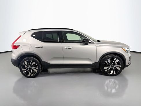 Certified 2023 Volvo XC40 B5 Plus w/ Protection Package Premier AWD/4WD image 5