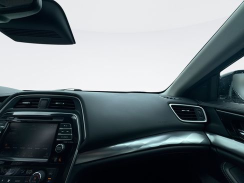 Used 2023 Nissan Maxima SV w/ Floor Mat Group FWD image 18