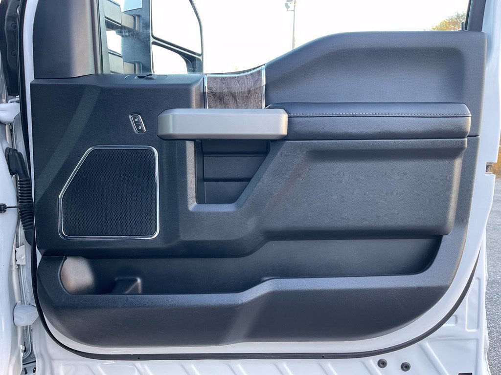 Used 2019 Ford F250 Lariat w/ Lariat Value Package AWD/4WD image 23