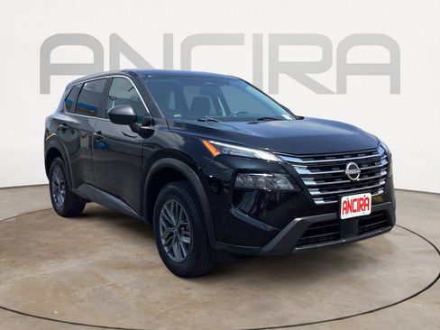 Used 2024 Nissan Rogue S FWD image 7