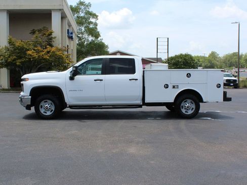 Used 2024 Chevrolet Silverado 2500 W/T w/ WT Convenience Package AWD/4WD image 11