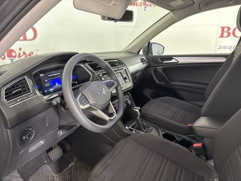 Used 2022 Volkswagen Tiguan S image 12