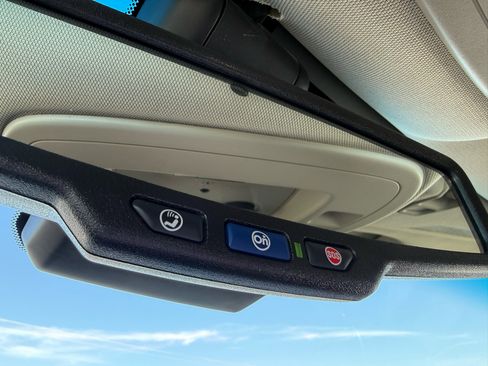 Used 2019 Chevrolet Suburban Premier image 41