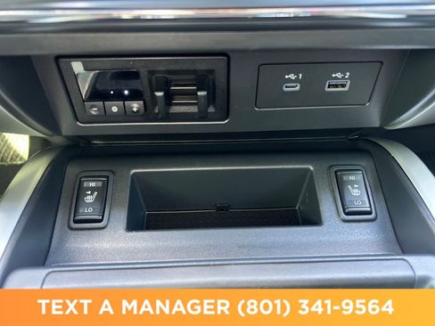 Used 2021 Nissan Titan SV w/ SV Convenience Package AWD/4WD image 29