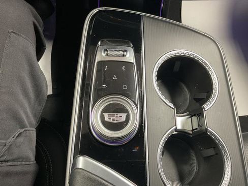 Used 2024 Cadillac Lyriq Luxury image 24